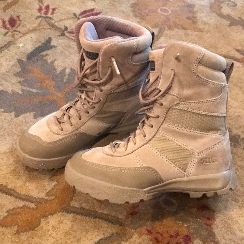 511 Boots size 5